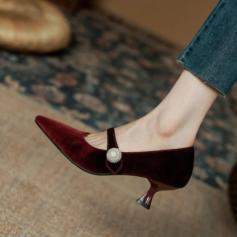 Women'S Heels - Wine Red Pointed Toe Mary Jane