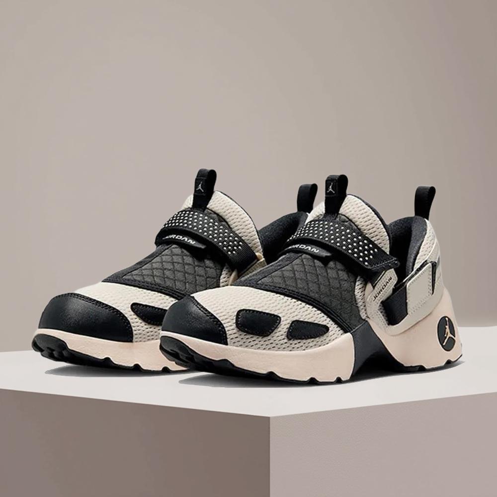 Nike TRUNNER LX: Stylish, Vers - Women Shoes Running Nike 评论和价格