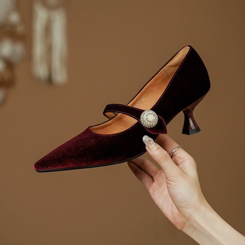 Wine Red Pointed Toe Mary Jane - Women'S Heels 评论和价格