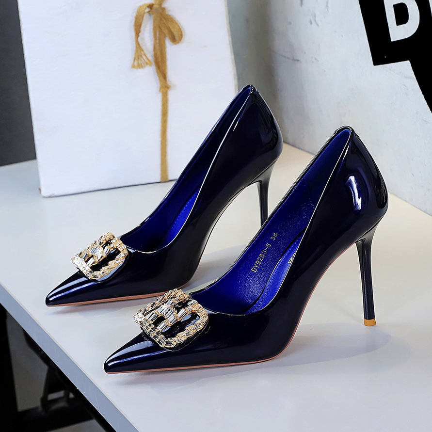 BIGTREE Elegant Pointed Toe Hi - Court Heel Pointed 评论和价格