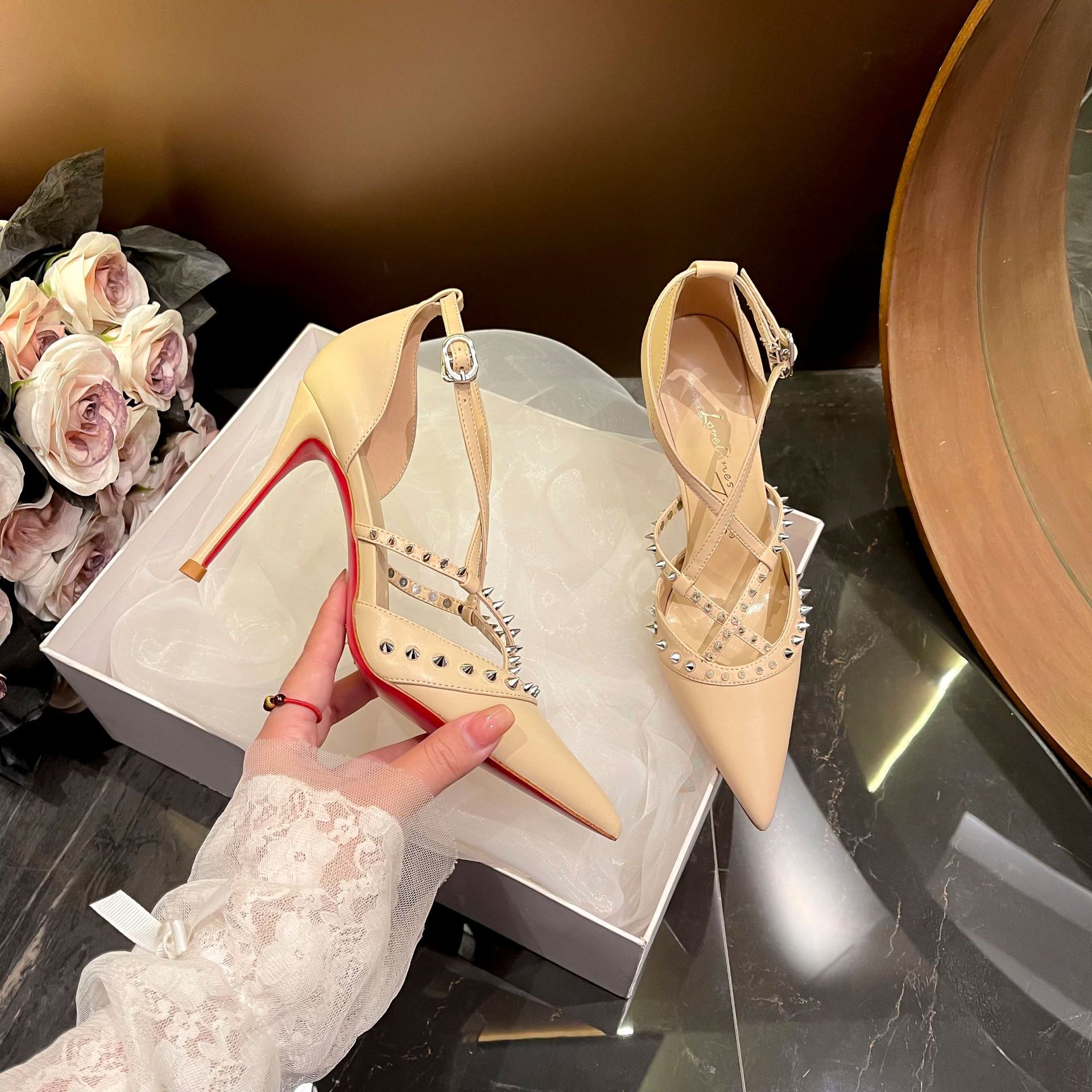Retro Woman Shoes Sandals Stil - Women'S Heels 评论和价格